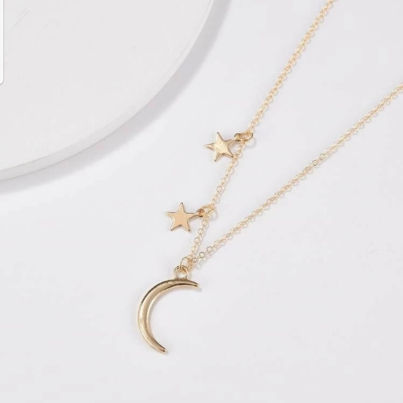 *Shawna* Moon and Star Necklace - Picture 4 of 6